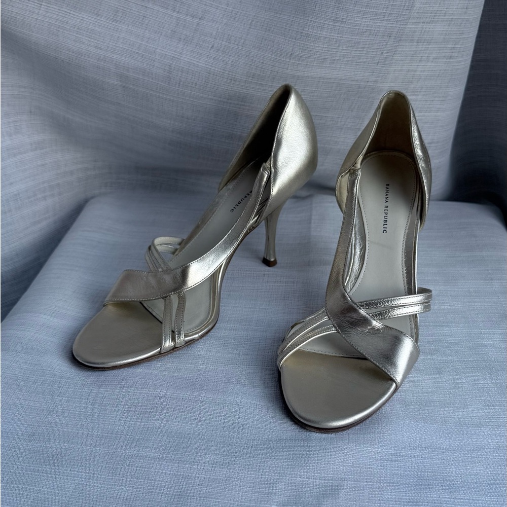 Banana Republic Women's Metallic Heels